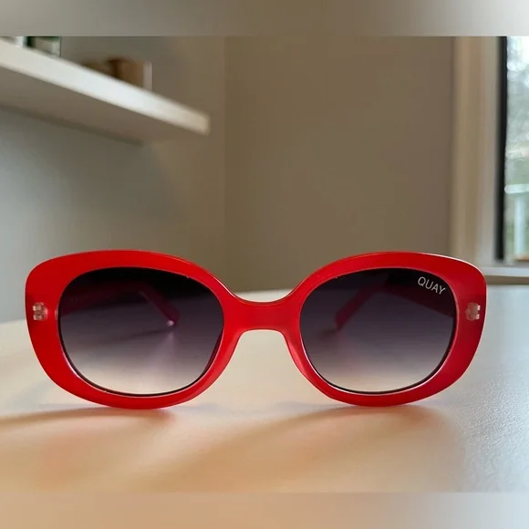 Quay Australia x Desi Perkins Lulu Red Oval Sunglasses - Picture 2 of 11